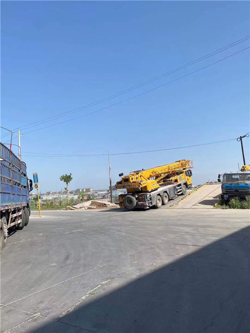 循化25吨吊车的租赁价格大概是多少？